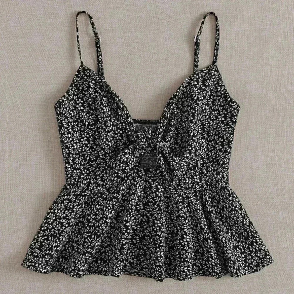 Black Boho Womens Knot Front Allover Plants Cami Top - Picture 3 of 5